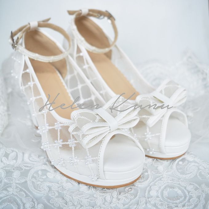 Bride Shoes Pearl Detail Helen Kunu By Kunu Looks Bridestory
