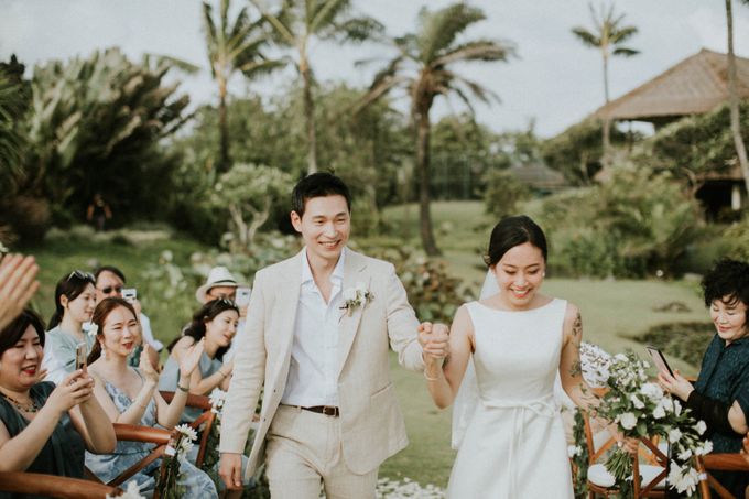 Chan & Valentina they are a Korean couple living in Indonesia. they really like the warm Bali air with the sound of the waves. they hold a wedding in  by Nocture - 021