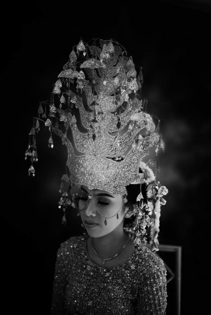 Charina & Ichal Wedding at Nine Ballroom Jakarta by AKSA Creative - 043 Charina & Ichal Wedding at Nine Ballroom Jakarta by AKSA Creative - 043