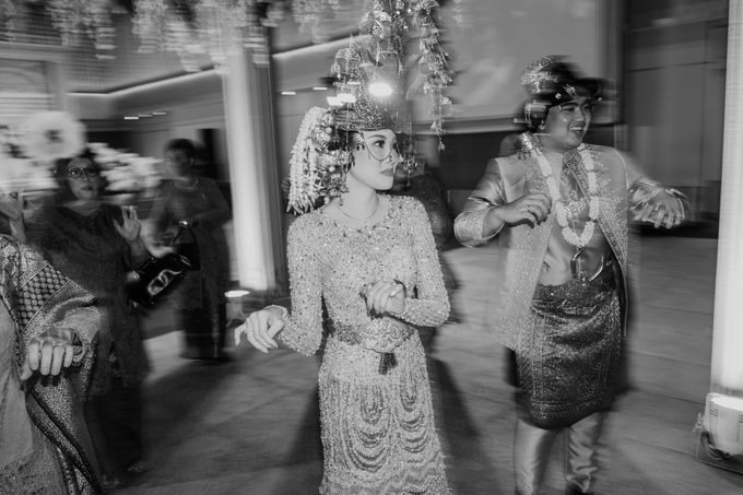 Charina & Ichal Wedding at Nine Ballroom Jakarta by AKSA Creative - 015