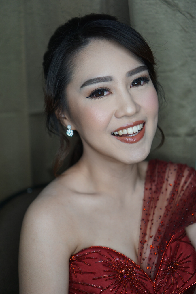 Engagement for Sisca  by Chesara Makeup - 004