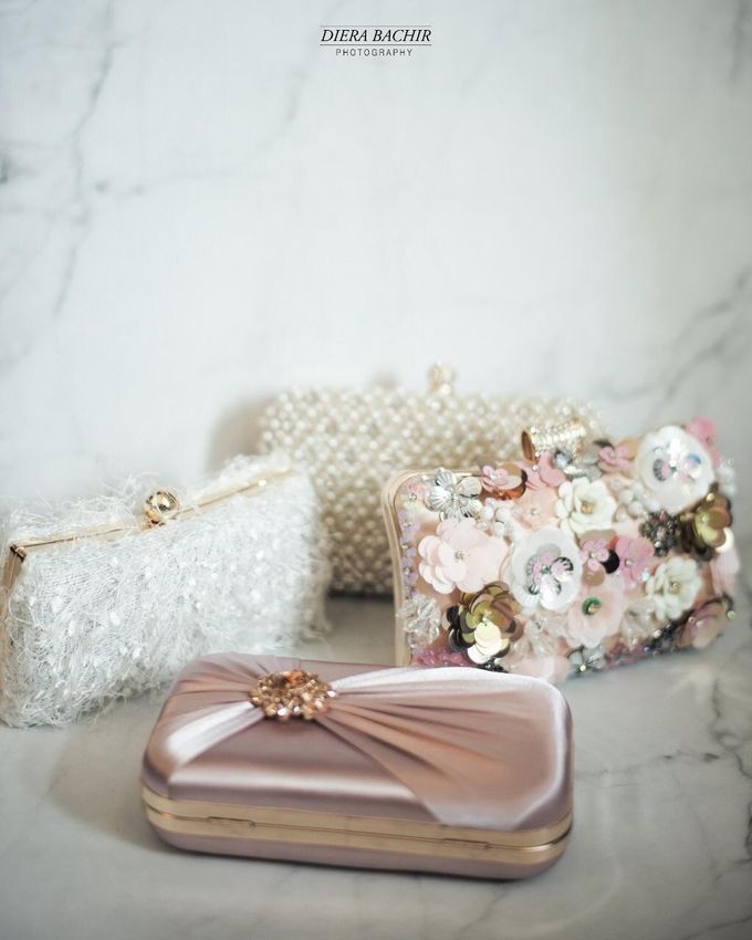 Clutch for bridesmaids & family at Roger-Chika Wedding by Waiwai Clutch - 001