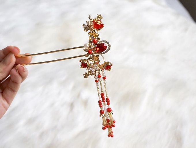 Catalog - Chinese Hairpiece SS/18 by NOMA Jewelry & Accessories - 034 Catalog - Chinese Hairpiece SS/18 by NOMA Jewelry & Accessories - 034