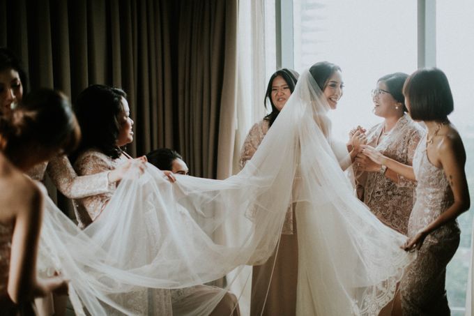 THE WEDDING OF CHRISTOPHER & MONICA by Cerita Bahagia - 004 THE WEDDING OF CHRISTOPHER & MONICA by Cerita Bahagia - 004