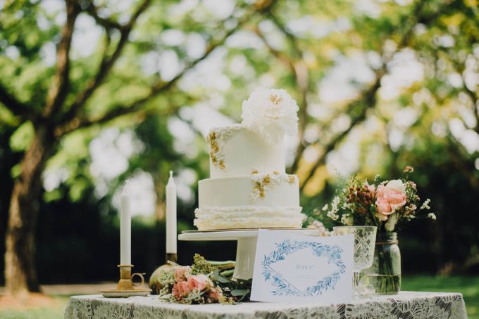 Beauty and the Beast Garden Wedding by Baby Cakes - 009 Beauty and the Beast Garden Wedding by Baby Cakes - 009