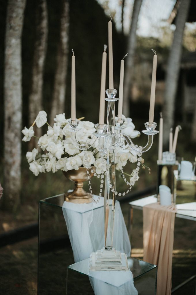 Ian & Franciska - Dreamy Elegant Wedding by Khayangan Estate - 030 Ian & Franciska - Dreamy Elegant Wedding by Khayangan Estate - 030