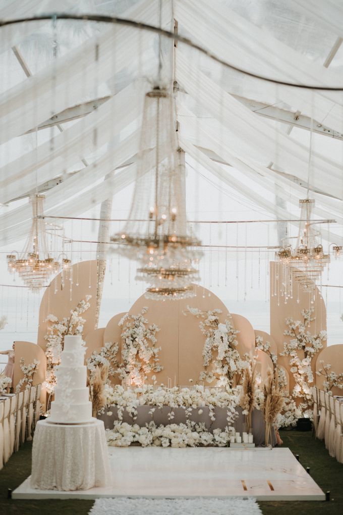 Ian & Franciska - Dreamy Elegant Wedding by Khayangan Estate - 035 Ian & Franciska - Dreamy Elegant Wedding by Khayangan Estate - 035