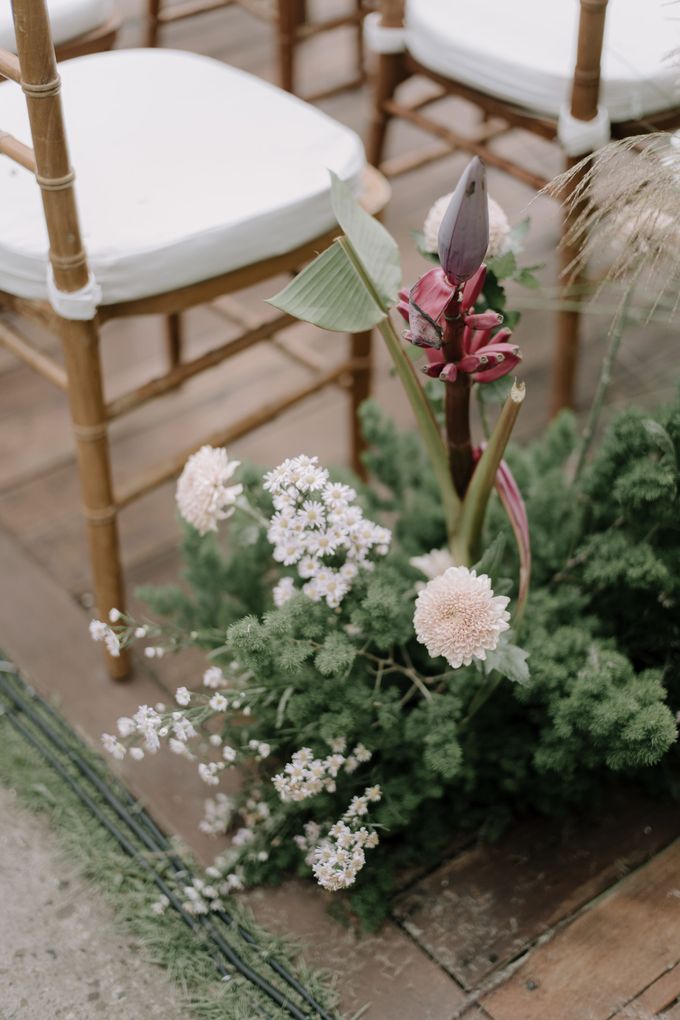 Christopher & Jessica by Sweetbella Florist & Decoration - 020