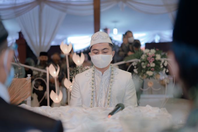 The Wedding of Indah + Lutfi by Cakka Journey - 022