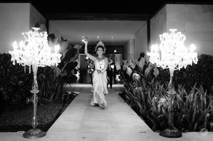 Ck & Quennezy - Bali Wedding by Tea Rose Wedding Designer - 021 Ck & Quennezy - Bali Wedding by Tea Rose Wedding Designer - 021