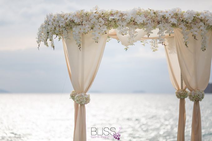 Destination weddings at Conrad Koh Samui by BLISS Events & Weddings Thailand - 002 Destination weddings at Conrad Koh Samui by BLISS Events & Weddings Thailand - 002