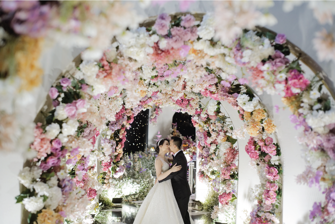 Andre & Karin Wedding Decoration at Pullman by Valentine Wedding Decoration - 025 Andre & Karin Wedding Decoration at Pullman by Valentine Wedding Decoration - 025