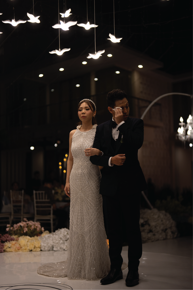 Aldridge & Siska Wedding Decoration at Phalosa Bali Villa by Bali Pyro - 030 Aldridge & Siska Wedding Decoration at Phalosa Bali Villa by Bali Pyro - 030