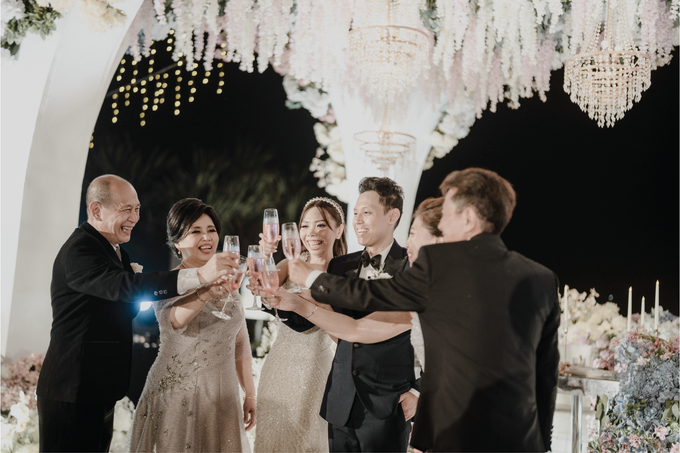 Aldridge & Siska Wedding Decoration at Phalosa Bali Villa by Bali Pyro - 035 Aldridge & Siska Wedding Decoration at Phalosa Bali Villa by Bali Pyro - 035