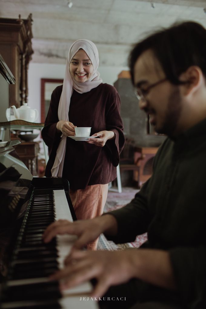 Suatu Pagi Bersama Musik dan Teh by Jejakurcaci - 029 Suatu Pagi Bersama Musik dan Teh by Jejakurcaci - 029