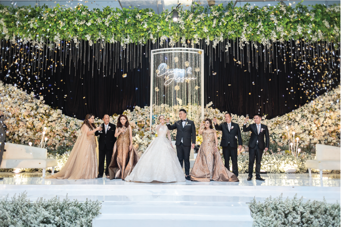 Erwin & Jessica Wedding Decoration at Grand Sudirman by Ratna 4 beauty - 002