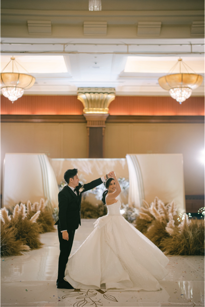 Arief & Imel Wedding Decoration at Puri Bengawan, Bogor by Valentine Wedding Decoration - 035 Arief & Imel Wedding Decoration at Puri Bengawan, Bogor by Valentine Wedding Decoration - 035