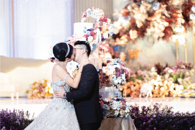 Hendy & Nathalia Wedding Decoration at Puri Bengawan by Valentine Wedding Decoration - 047