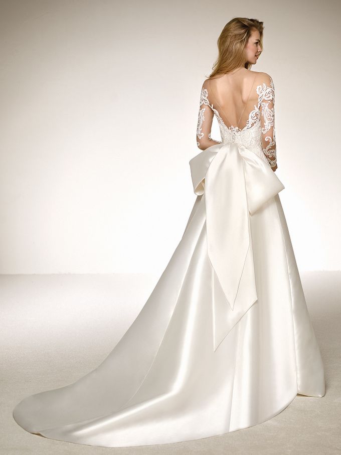 Pronovias by DESIGNER BRIDAL ROOM - 040 Pronovias by DESIGNER BRIDAL ROOM - 040