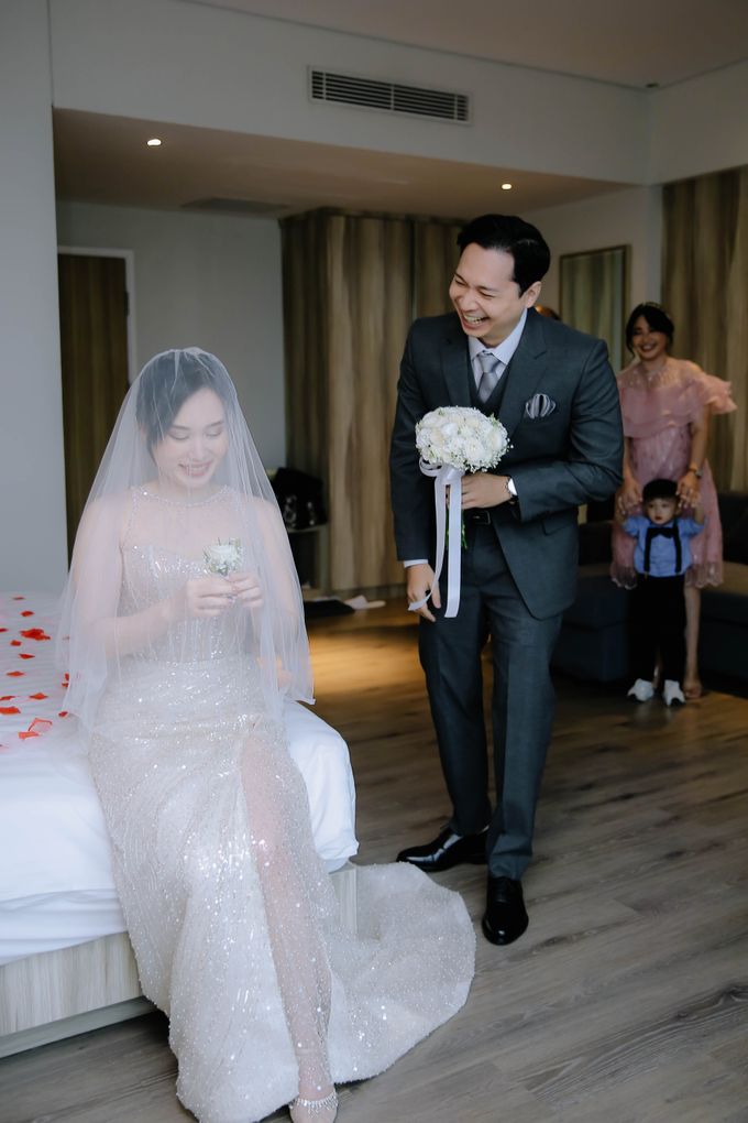 The Wedding of Erika & Ryan by B Bride - 004