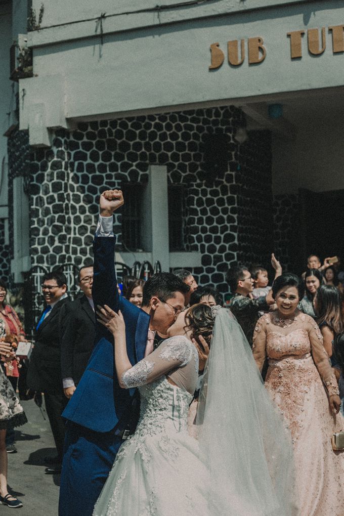 wedding of bayu + vivi by prewedding imagine wedding semarang - 029 wedding of bayu + vivi by prewedding imagine wedding semarang - 029