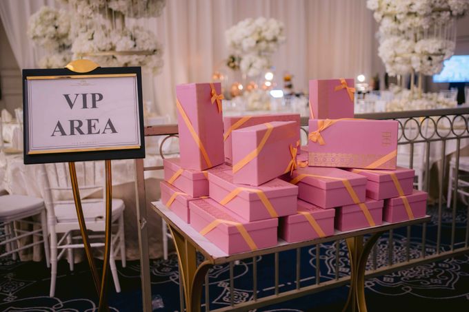 Wedding Desi & Hafiz by THE TRIBRATA, HOTEL & CONVENTION CENTER - 007