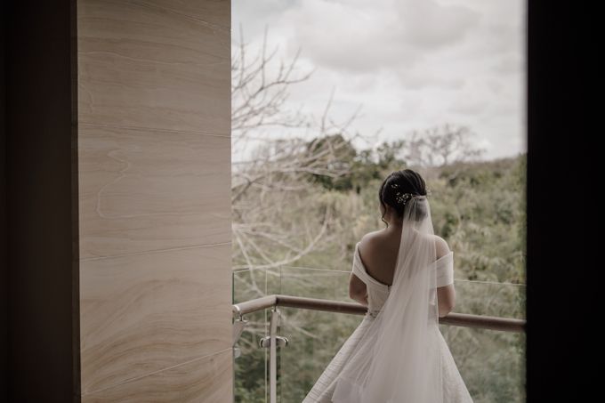 Adeline & Daniel Wedding at Mulia Resorts & Villas Bali by AKSA Creative - 002 Adeline & Daniel Wedding at Mulia Resorts & Villas Bali by AKSA Creative - 002