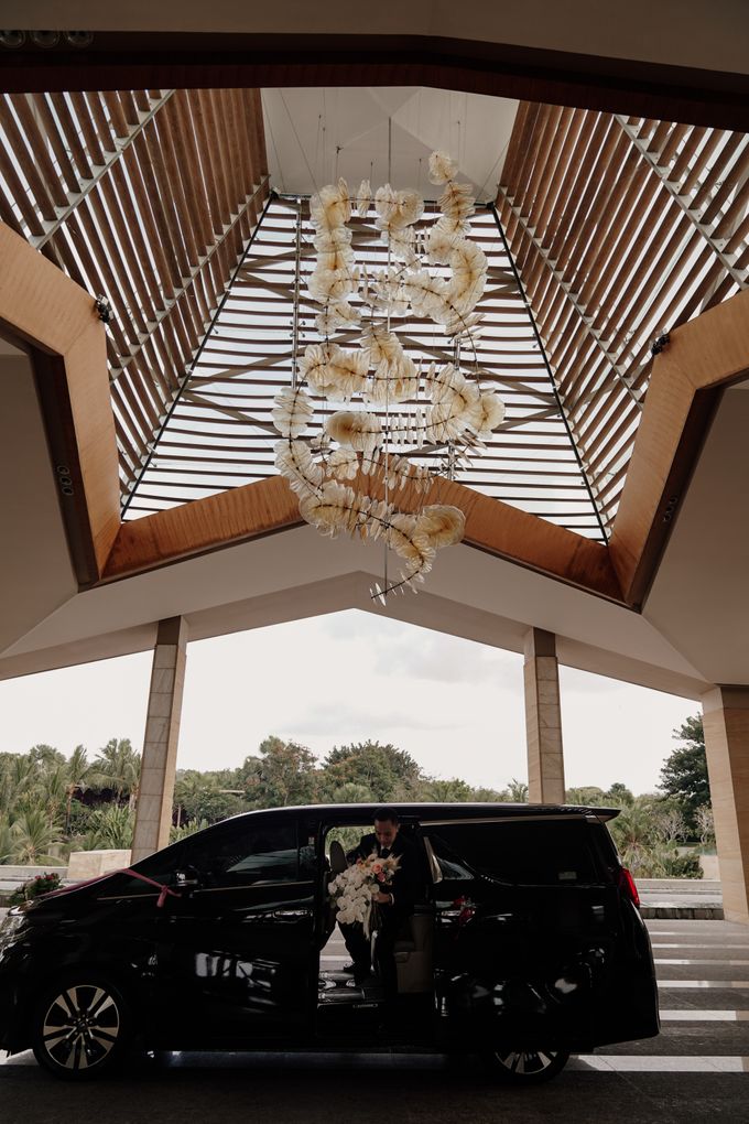 Adeline & Daniel Wedding at Mulia Resorts & Villas Bali by AKSA Creative - 024 Adeline & Daniel Wedding at Mulia Resorts & Villas Bali by AKSA Creative - 024