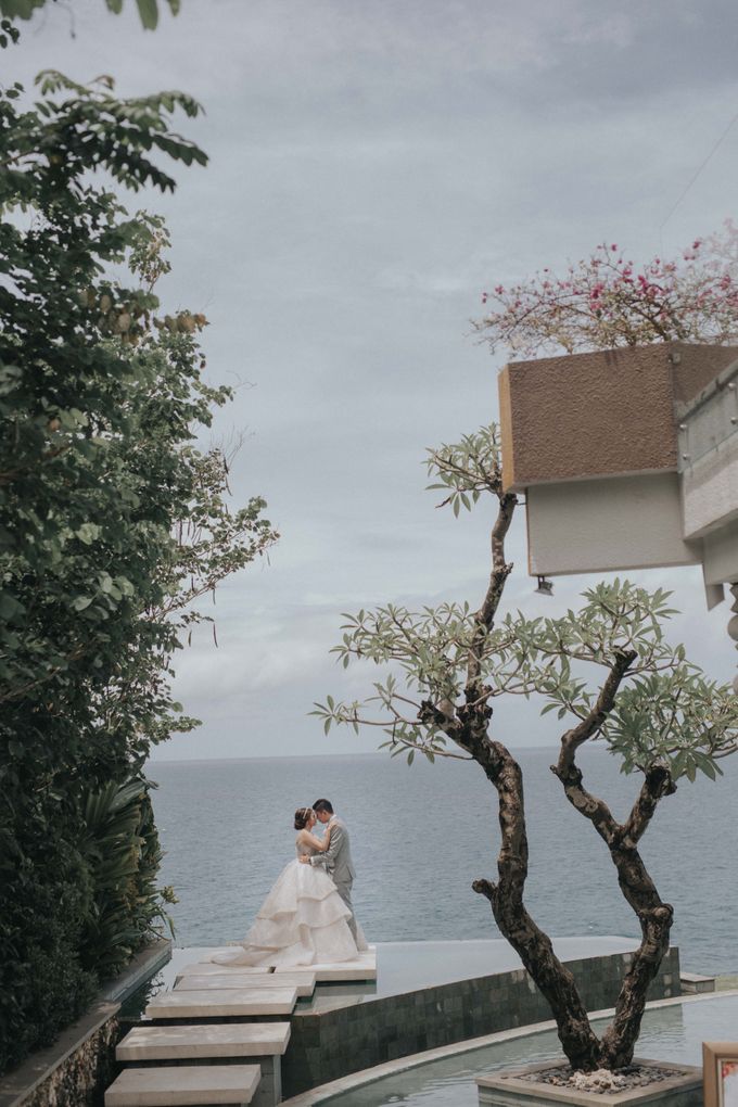 Sally and Randy Wedding by All Season Surabaya Photo by KAMAYA BALI - 003 Sally and Randy Wedding by All Season Surabaya Photo by KAMAYA BALI - 003