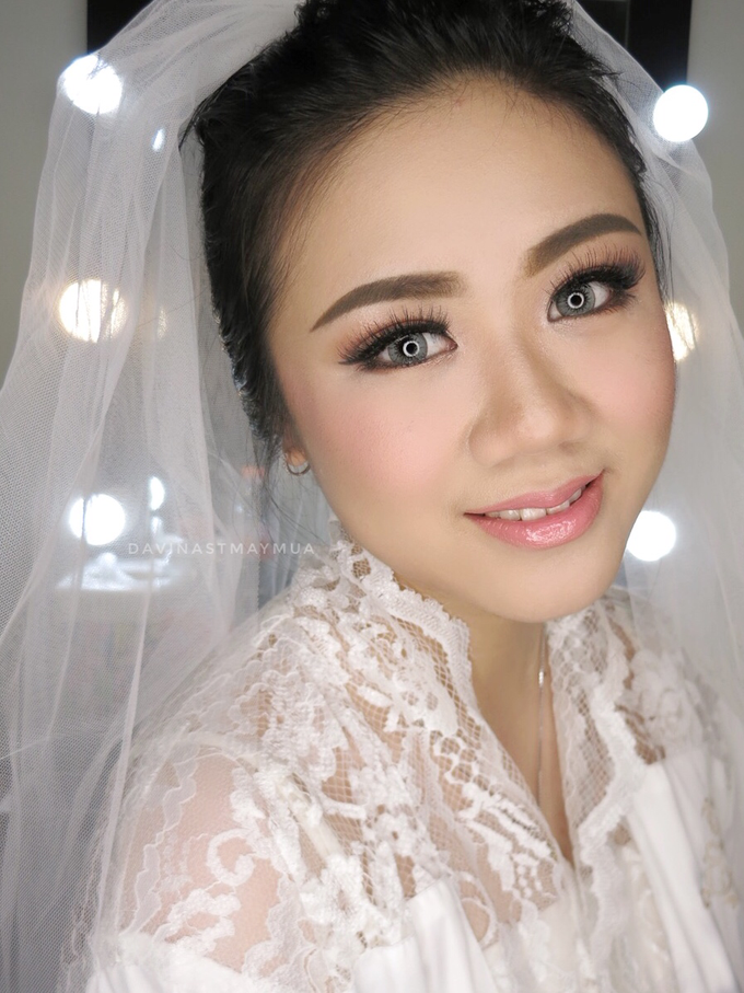 Bride Jenny by Davina St May Hair and Makeup - 002 Bride Jenny by Davina St May Hair and Makeup - 002