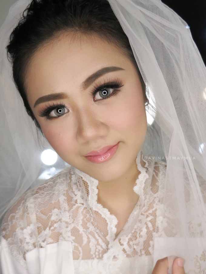 Bride Jenny by Davina St May Hair and Makeup - 005 Bride Jenny by Davina St May Hair and Makeup - 005