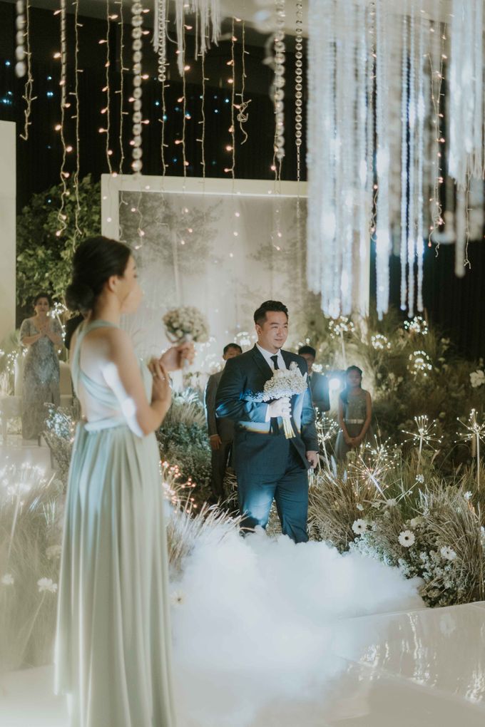 Satria & Lucy Wedding Decoration at Pullman Grand Ballroom, Bandung by Valentine Wedding Decoration - 016 Satria & Lucy Wedding Decoration at Pullman Grand Ballroom, Bandung by Valentine Wedding Decoration - 016