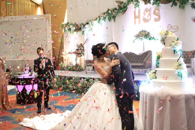 Jazz Double V Entertainment & MC Wedding Hotel Ciputra Jakarta - Anthony Stevven by Anthony Stevven - 014 Jazz Double V Entertainment & MC Wedding Hotel Ciputra Jakarta - Anthony Stevven by Anthony Stevven - 014