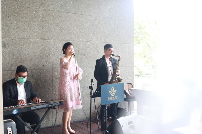 Jazz band for wedding at Forest by wyls kitchen jakarta - Double V entertainment by Double V Entertainment - 021