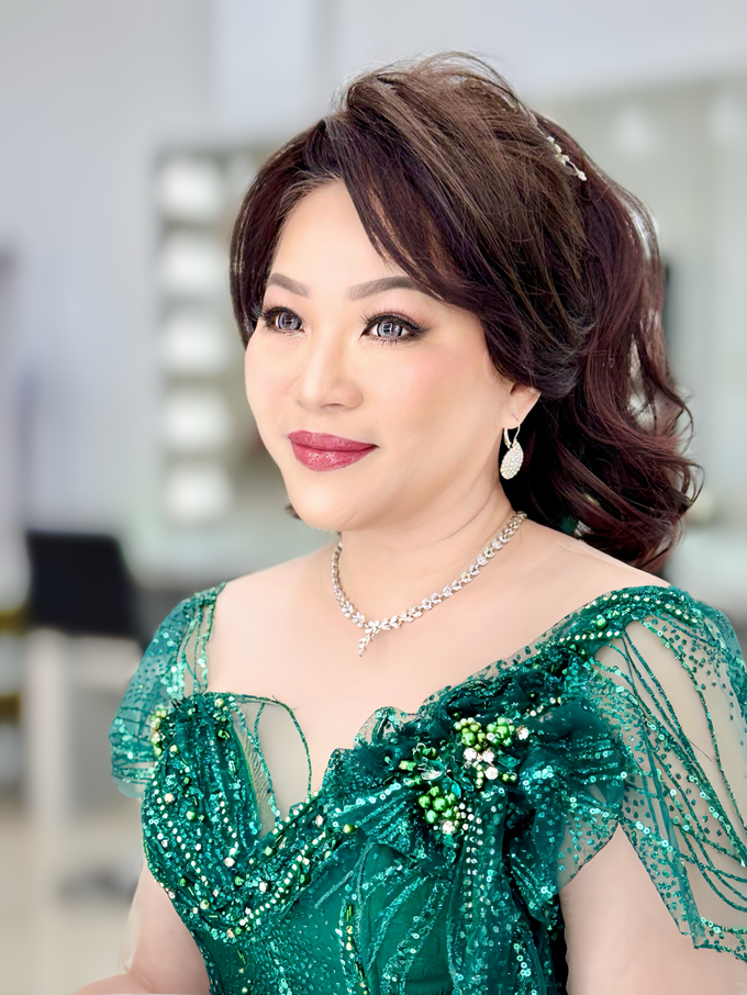 Facelift Makeup Hairdo Mom of Bride by Dee Sasta MUA - 004 Facelift Makeup Hairdo Mom of Bride by Dee Sasta MUA - 004
