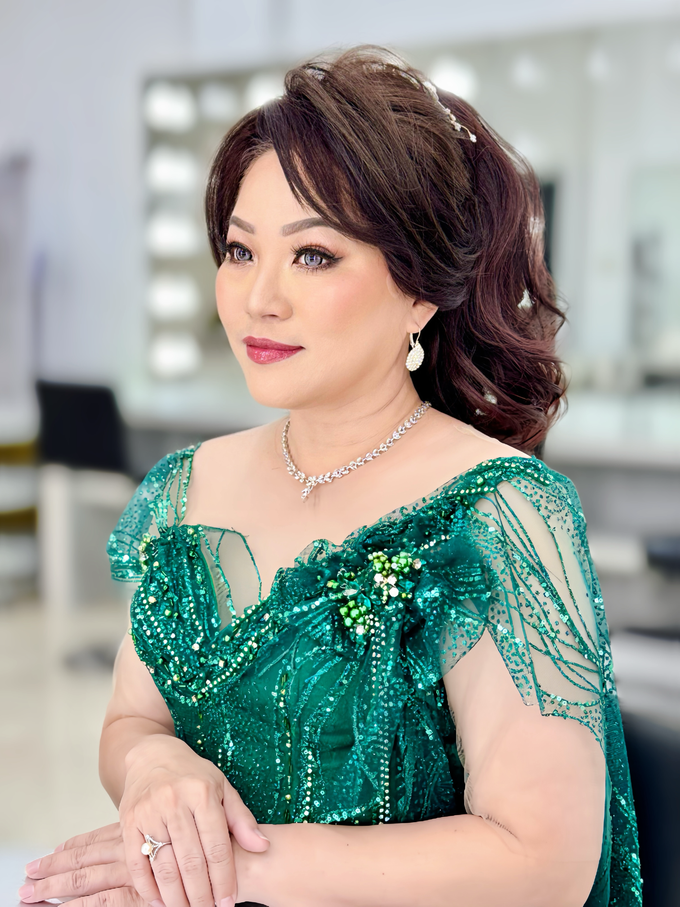 Facelift Makeup Hairdo Mom of Bride by Dee Sasta MUA - 005 Facelift Makeup Hairdo Mom of Bride by Dee Sasta MUA - 005