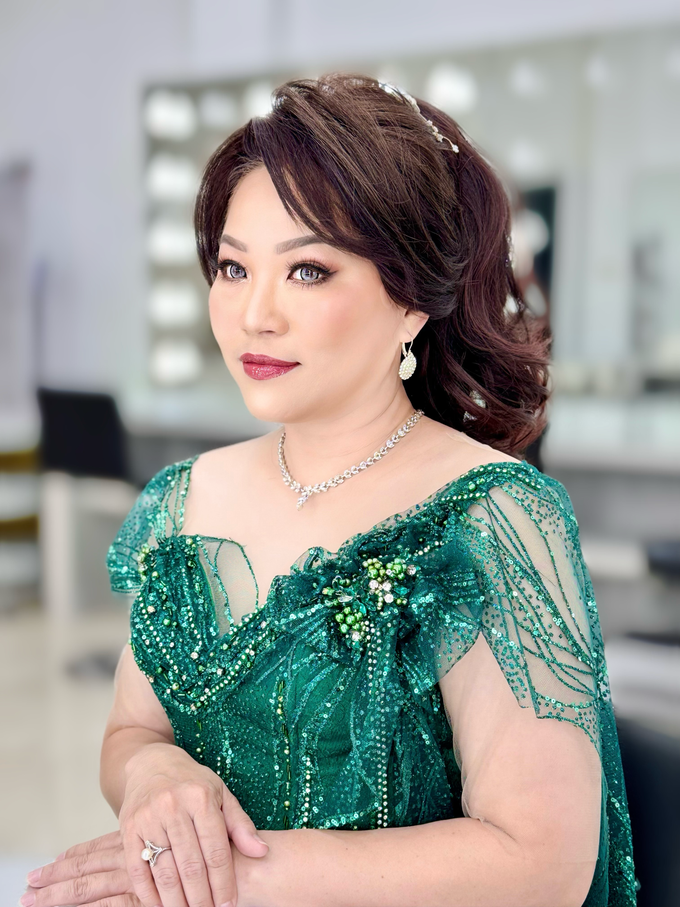 Facelift Makeup Hairdo Mom of Bride by Dee Sasta MUA - 012 Facelift Makeup Hairdo Mom of Bride by Dee Sasta MUA - 012