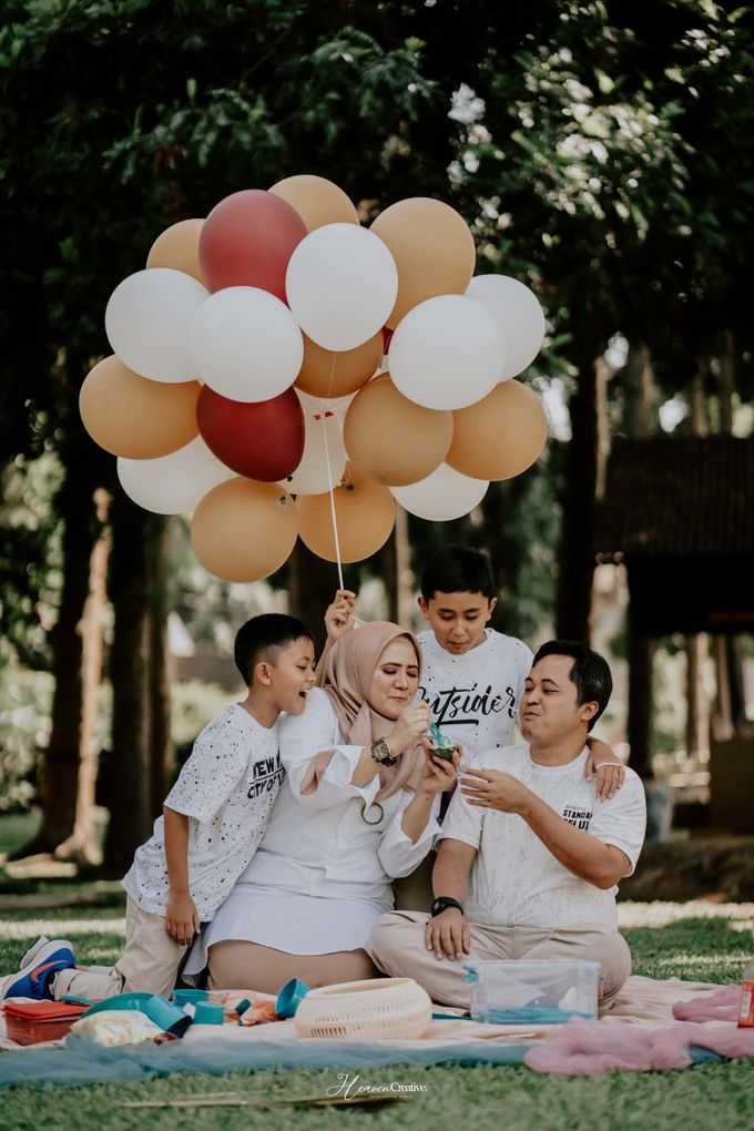 Family Potrait Eid Mubarak 1440H by Heaven Creative - 011 Family Potrait Eid Mubarak 1440H by Heaven Creative - 011