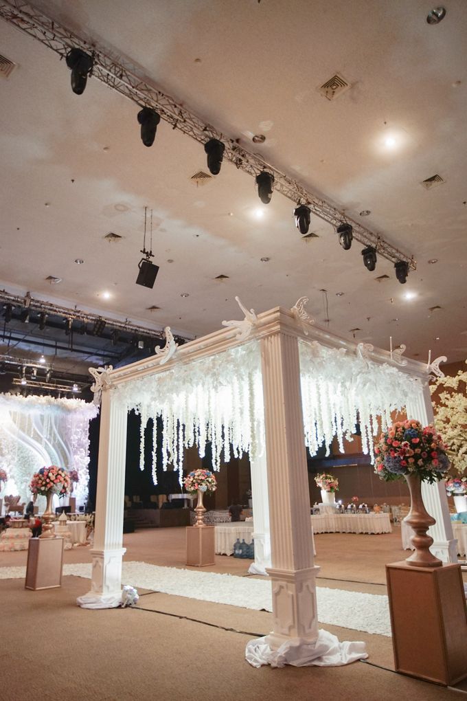 The Wedding of Raymoon Anjelina by The Swan Decoration - 002 The Wedding of Raymoon Anjelina by The Swan Decoration - 002