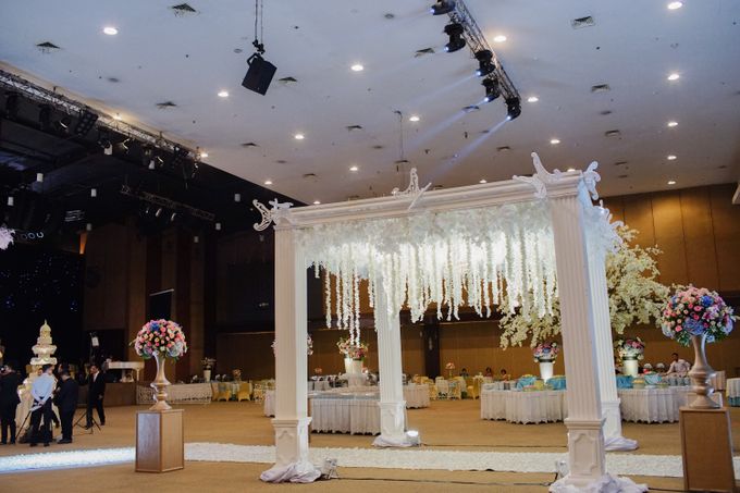 The Wedding of Raymoon Anjelina by The Swan Decoration - 038 The Wedding of Raymoon Anjelina by The Swan Decoration - 038