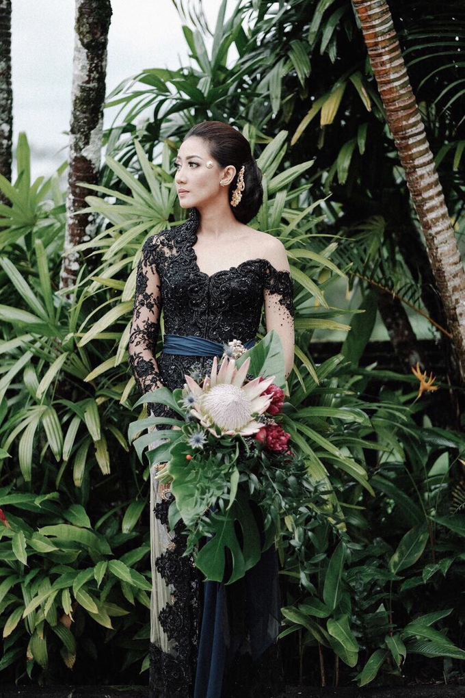 Black & Marsala Wedding of Ranggani & Ario by Delapan Bali Event & Wedding - 004 Black & Marsala Wedding of Ranggani & Ario by Delapan Bali Event & Wedding - 004