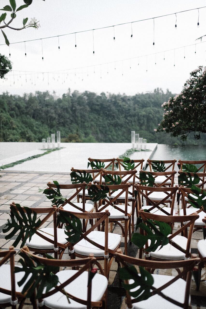 Black & Marsala Wedding of Ranggani & Ario by Delapan Bali Event & Wedding - 018 Black & Marsala Wedding of Ranggani & Ario by Delapan Bali Event & Wedding - 018