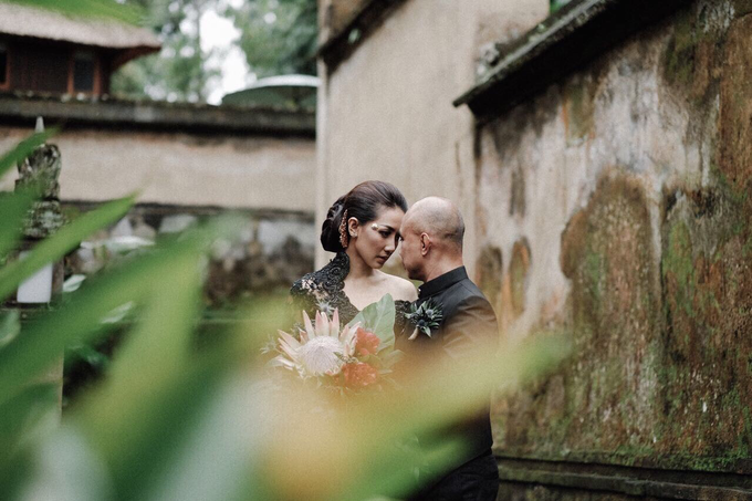 Black & Marsala Wedding of Ranggani & Ario by Delapan Bali Event & Wedding - 023 Black & Marsala Wedding of Ranggani & Ario by Delapan Bali Event & Wedding - 023