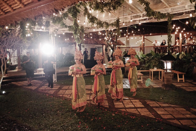 Black & Marsala Wedding of Ranggani & Ario by Delapan Bali Event & Wedding - 035 Black & Marsala Wedding of Ranggani & Ario by Delapan Bali Event & Wedding - 035