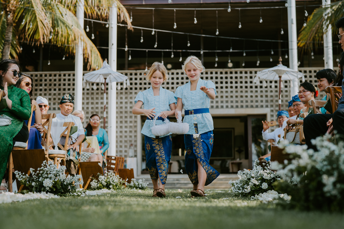 Wedding at the hometown of Putu & Berrnad by Delapan Bali Event & Wedding - 008 Wedding at the hometown of Putu & Berrnad by Delapan Bali Event & Wedding - 008