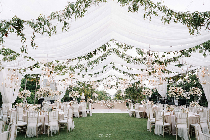 Wedding of Daniel & Emmilia (Ritz Carlton Bali) by Hian Tjen - 011