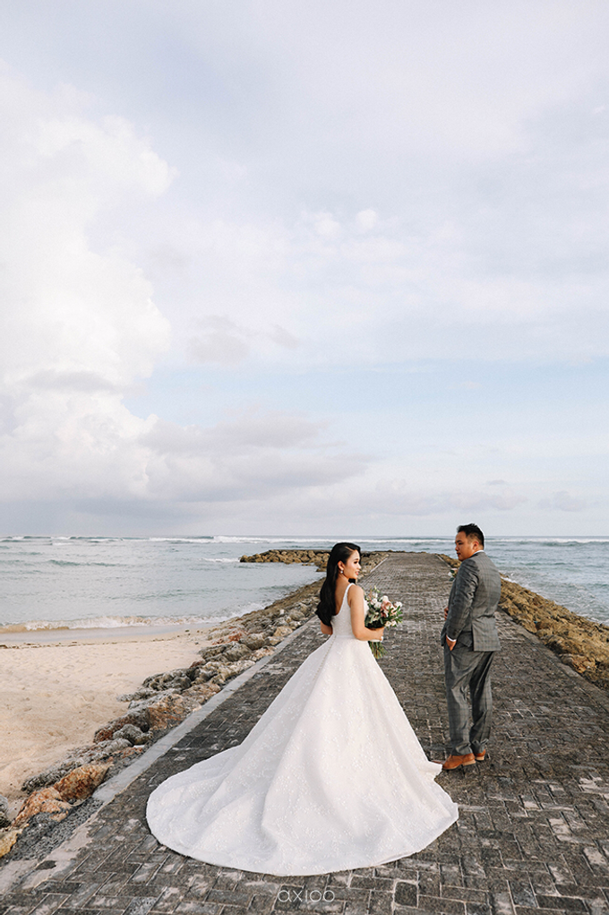 Wedding of Daniel & Emmilia (Ritz Carlton Bali) by Hian Tjen - 016