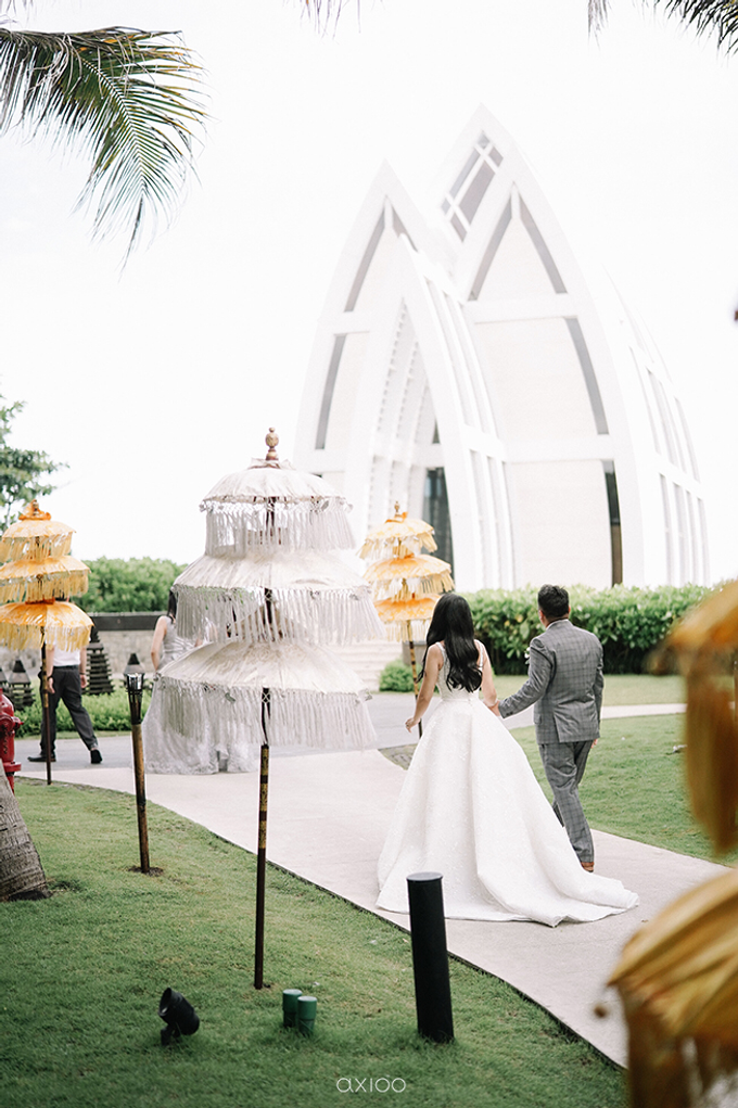 Wedding of Daniel & Emmilia (Ritz Carlton Bali) by Hian Tjen - 022