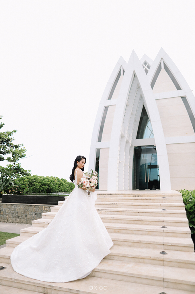 Wedding of Daniel & Emmilia (Ritz Carlton Bali) by Hian Tjen - 024