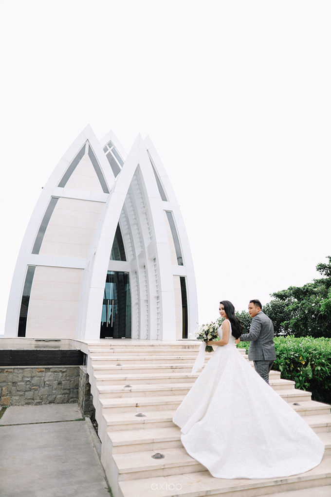 Wedding of Daniel & Emmilia (Ritz Carlton Bali) by Hian Tjen - 025